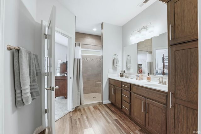 1179 Brewster Court, Huntertown, IN 46748