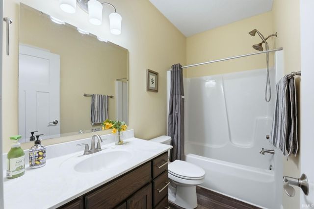 1179 Brewster Court, Huntertown, IN 46748