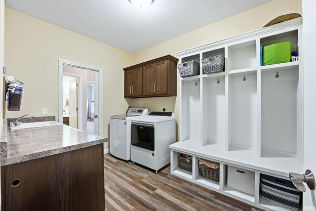 1179 Brewster Court, Huntertown, IN 46748