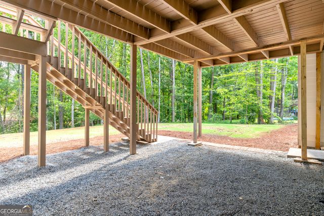 150 Indian Bluff Drive, Sharpsburg, GA 30277