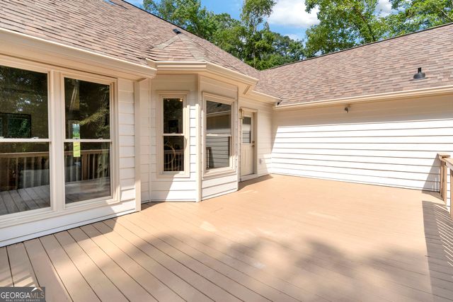 150 Indian Bluff Drive, Sharpsburg, GA 30277