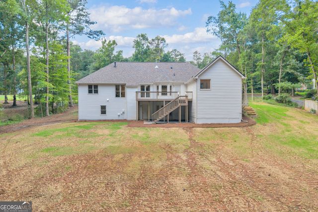150 Indian Bluff Drive, Sharpsburg, GA 30277