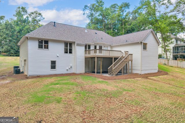 150 Indian Bluff Drive, Sharpsburg, GA 30277