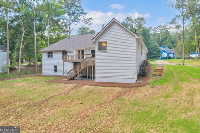 150 Indian Bluff Drive, Sharpsburg, GA 30277