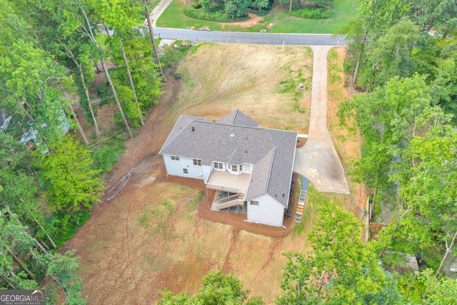 150 Indian Bluff Drive, Sharpsburg, GA 30277
