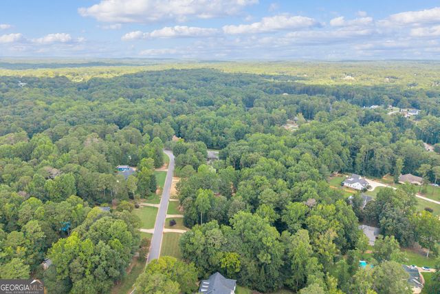 150 Indian Bluff Drive, Sharpsburg, GA 30277
