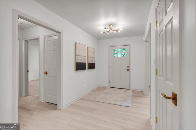 150 Indian Bluff Drive, Sharpsburg, GA 30277