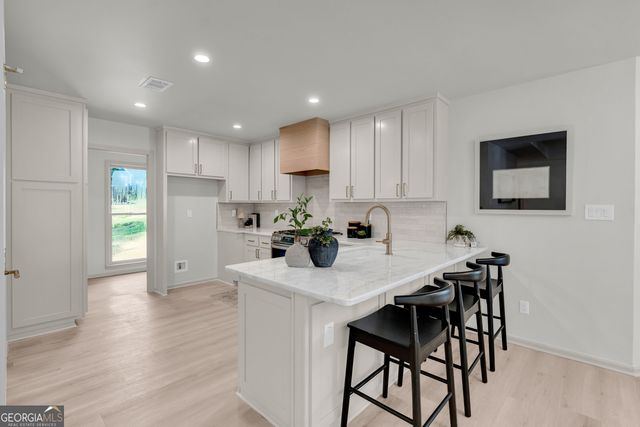 150 Indian Bluff Drive, Sharpsburg, GA 30277