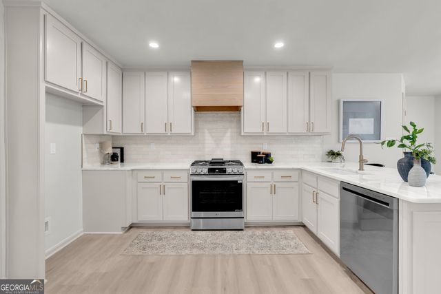 150 Indian Bluff Drive, Sharpsburg, GA 30277