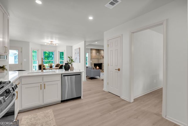 150 Indian Bluff Drive, Sharpsburg, GA 30277