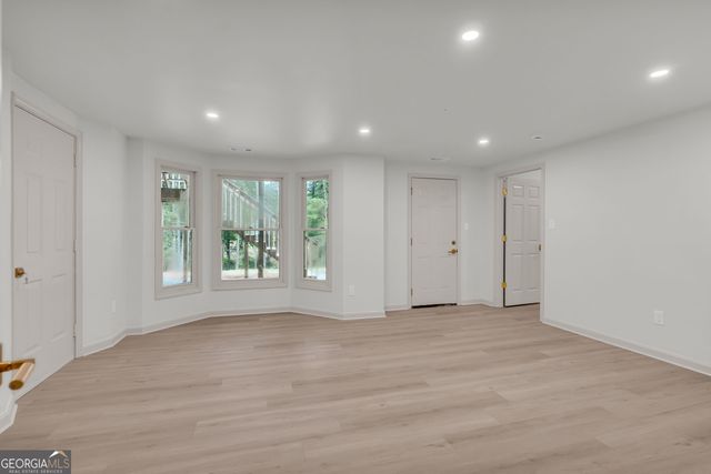 150 Indian Bluff Drive, Sharpsburg, GA 30277