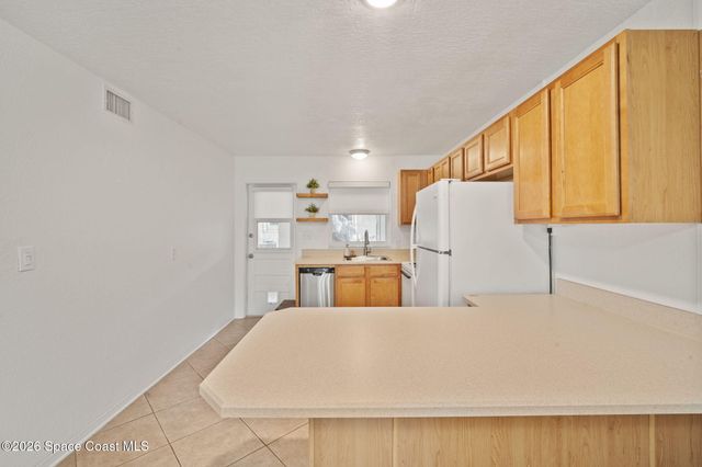 236 Woodland Avenue 3, Cocoa Beach, FL 32931