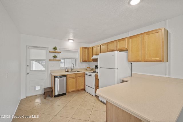 236 Woodland Avenue 3, Cocoa Beach, FL 32931