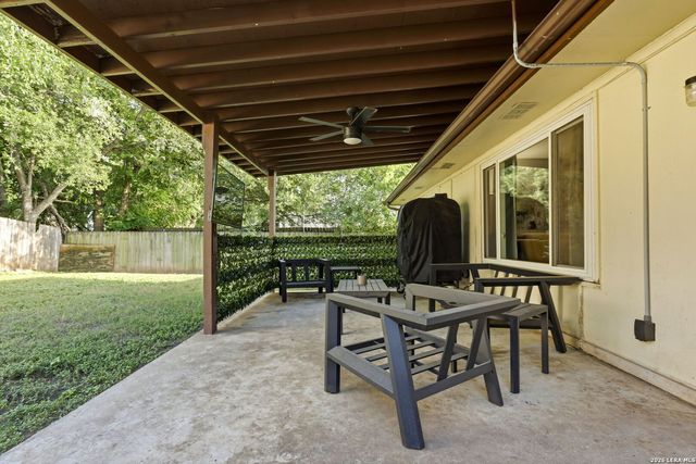 6006 RIDGE FIELD ST, San Antonio, TX 78250