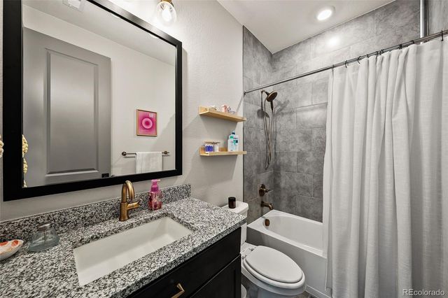 6542 Barnstead Drive, Castle Pines, CO 80108