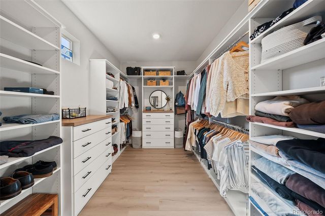 6542 Barnstead Drive, Castle Pines, CO 80108