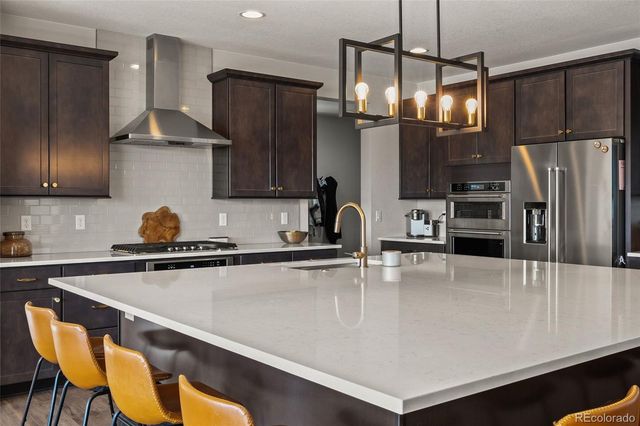 6542 Barnstead Drive, Castle Pines, CO 80108