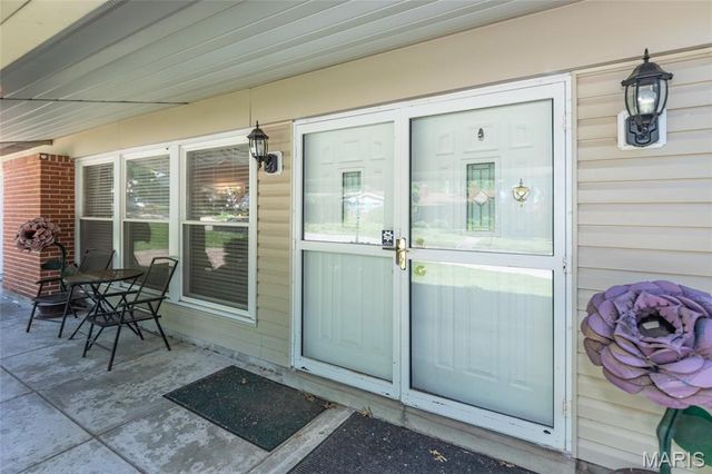 1204 Hobson Drive, Ferguson, MO 63135