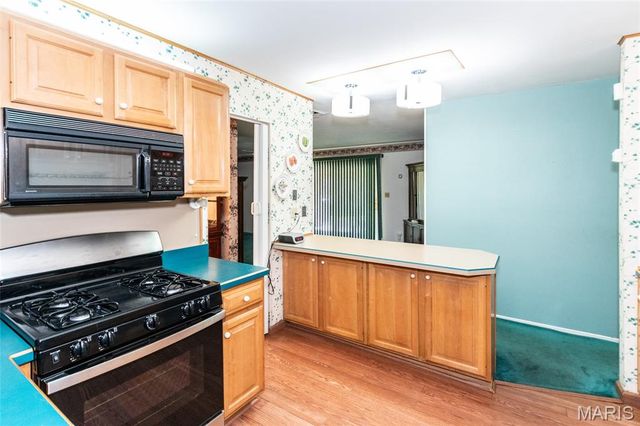 1204 Hobson Drive, Ferguson, MO 63135