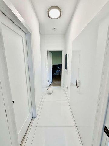 120 SARATOGA Boulevard W, Royal Palm Beach, FL 33411