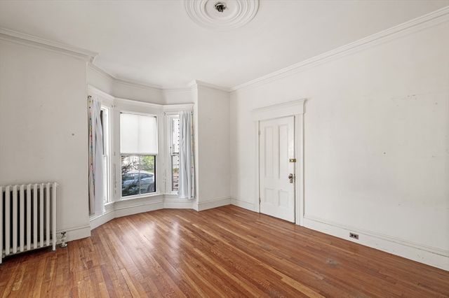 106 Ellery St, Cambridge, MA 02138