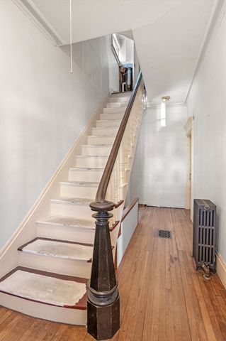 106 Ellery St, Cambridge, MA 02138