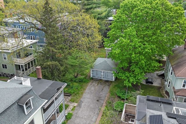 106 Ellery St, Cambridge, MA 02138