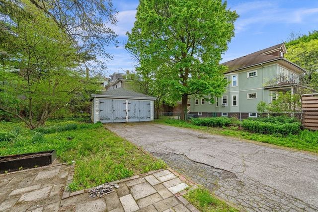 106 Ellery St, Cambridge, MA 02138