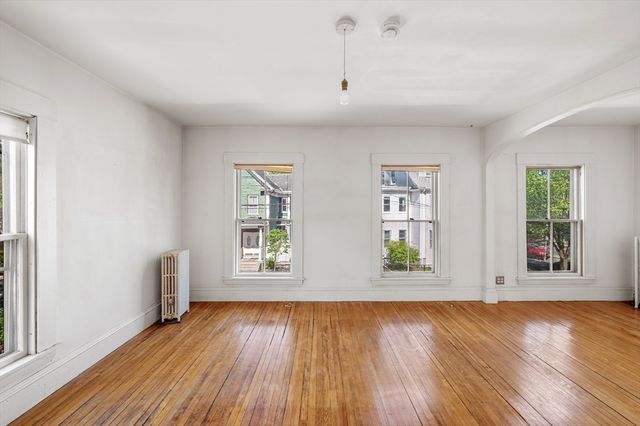 106 Ellery St, Cambridge, MA 02138