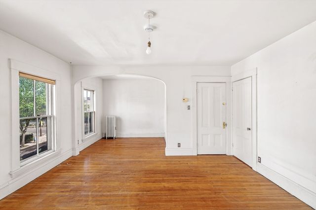 106 Ellery St, Cambridge, MA 02138