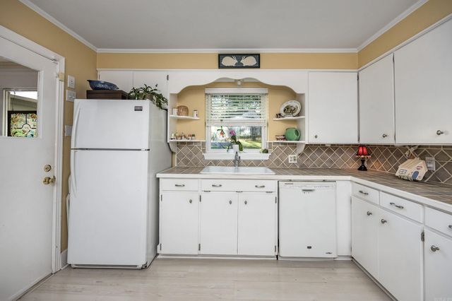 1223 Pine Valley Road, Little Rock, AR 72207