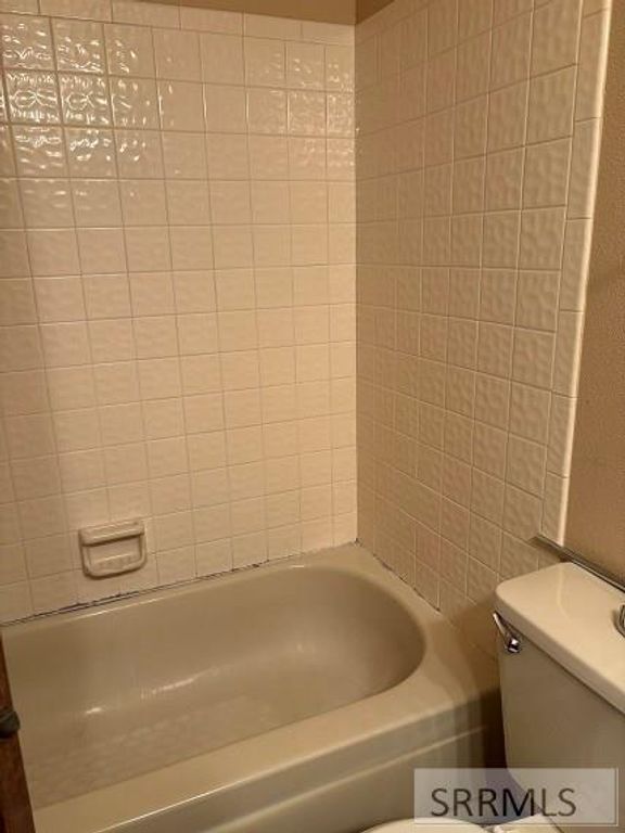 Image 10 of property listing at 2412 S St Clair Avenue # 10, Idaho Falls, ID 83404