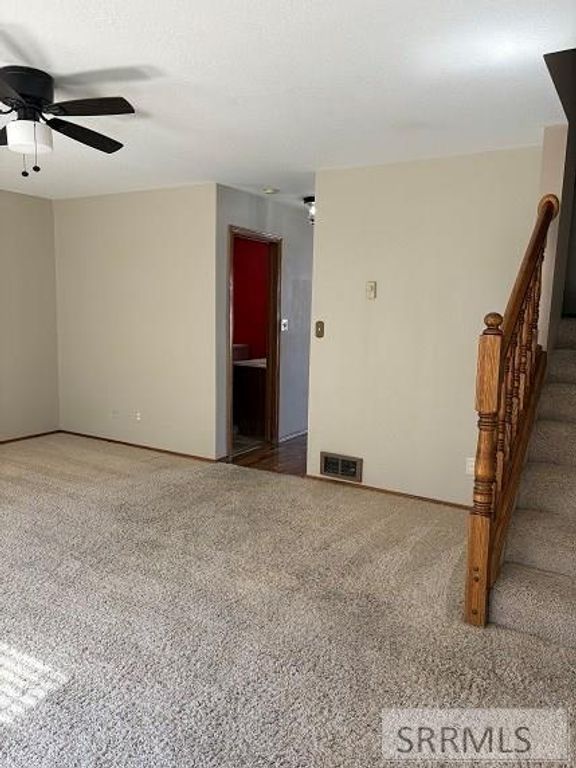 Image 15 of property listing at 2412 S St Clair Avenue # 10, Idaho Falls, ID 83404