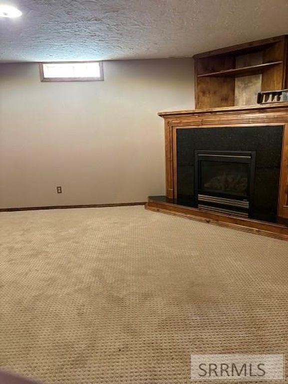 Image 19 of property listing at 2412 S St Clair Avenue # 10, Idaho Falls, ID 83404