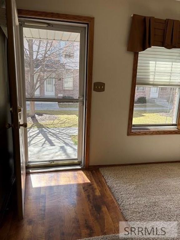 Image 2 of property listing at 2412 S St Clair Avenue # 10, Idaho Falls, ID 83404