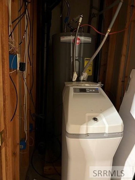 Image 21 of property listing at 2412 S St Clair Avenue # 10, Idaho Falls, ID 83404