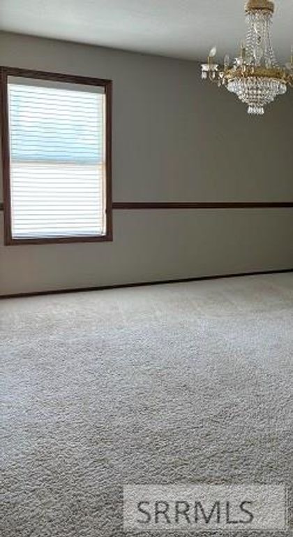 Image 6 of property listing at 2412 S St Clair Avenue # 10, Idaho Falls, ID 83404