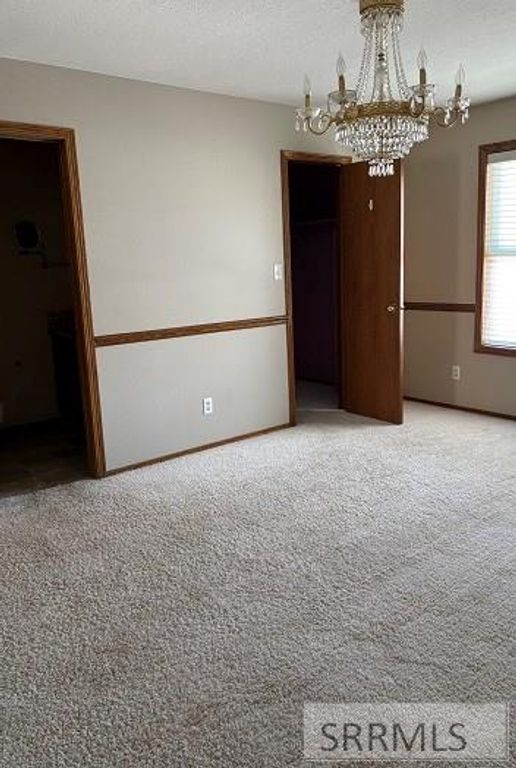 Image 7 of property listing at 2412 S St Clair Avenue # 10, Idaho Falls, ID 83404