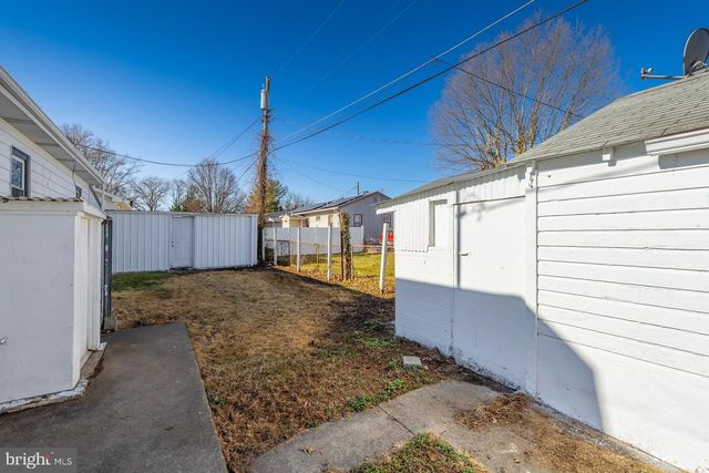 581 N BROADWAY, Deepwater, NJ 08023