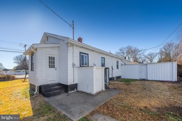 581 N BROADWAY, Deepwater, NJ 08023