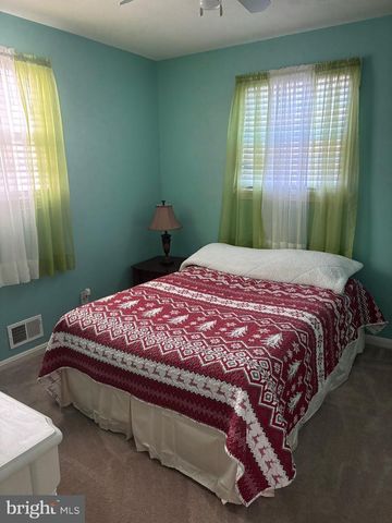 1716 QUARTER AVE, Capitol Heights, MD 20743