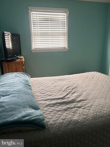 1716 QUARTER AVE, Capitol Heights, MD 20743