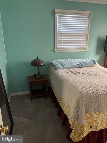 1716 QUARTER AVE, Capitol Heights, MD 20743