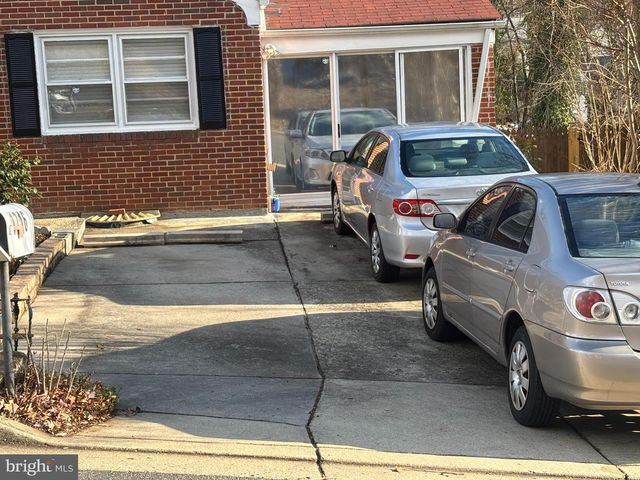 1716 QUARTER AVE, Capitol Heights, MD 20743