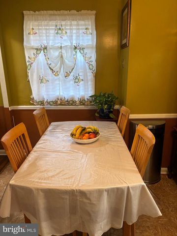 1716 QUARTER AVE, Capitol Heights, MD 20743