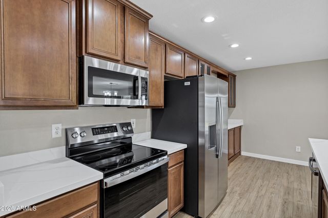 41192 N VINE Avenue, San Tan Valley, AZ 85140