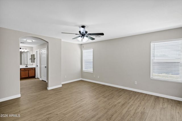 41192 N VINE Avenue, San Tan Valley, AZ 85140