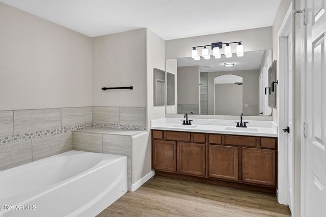 41192 N VINE Avenue, San Tan Valley, AZ 85140