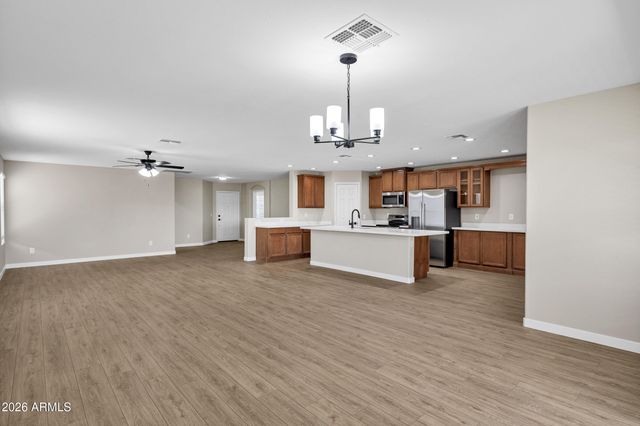 41192 N VINE Avenue, San Tan Valley, AZ 85140