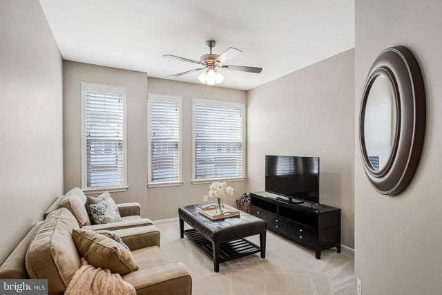 24636 GREYSTEEL SQ, Aldie, VA 20105